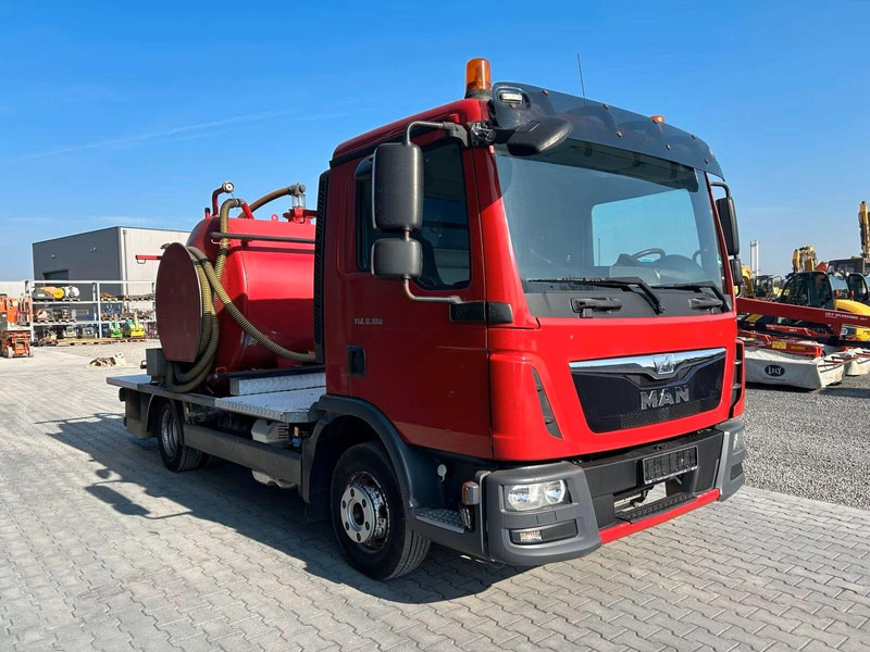 MAN TGL 8.180 - Vacuum truck - Limpieza de alcantarillado: foto 2 MAN TGL 8.180 - Vacuum truck - Limpieza de alcantarillado: foto 2