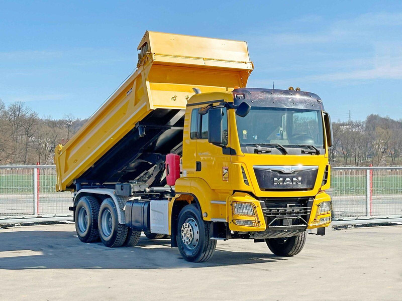 MAN TGS 33.440 * KIPPER 5,20 m + BORDMATIC * 6x4 - Camión volquete: foto 1 MAN TGS 33.440 * KIPPER 5,20 m + BORDMATIC * 6x4 - Camión volquete: foto 1