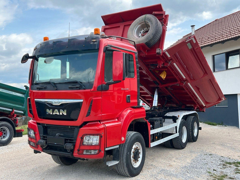 MAN TGS 33.480 6x6 B Tipper - Camión volquete: foto 4 MAN TGS 33.480 6x6 B Tipper - Camión volquete: foto 4
