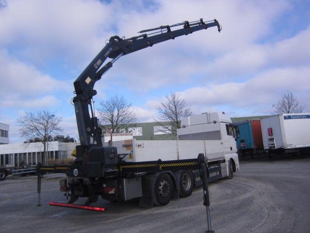 MAN TGX 26.440 mit Hiab-Kran Funkfernbedienung - Camión caja abierta, Camión grúa: foto 5 MAN TGX 26.440 mit Hiab-Kran Funkfernbedienung - Camión caja abierta, Camión grúa: foto 5
