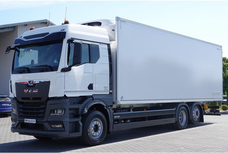 MAN TGX 26.520 / 6x2 / CHŁODNIA -8,6 M / AGREGAT THERMO KING T-1000R - Camión frigorífico: foto 4 MAN TGX 26.520 / 6x2 / CHŁODNIA -8,6 M / AGREGAT THERMO KING T-1000R - Camión frigorífico: foto 4