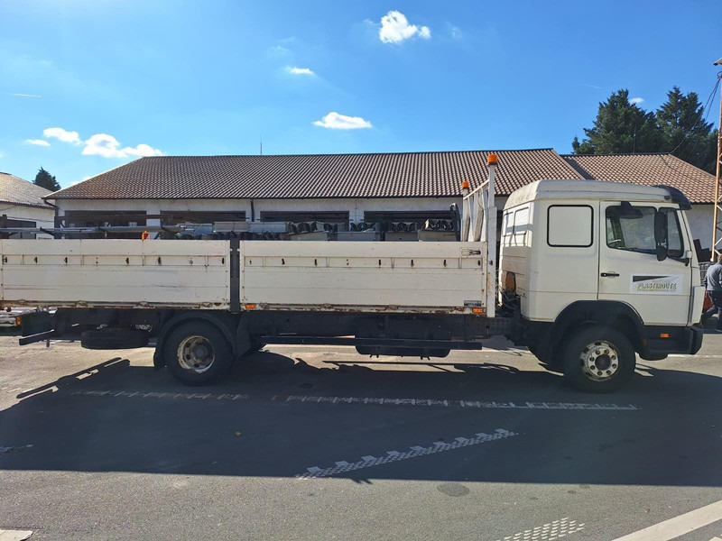 Mercedes-Benz 1120 - Pritsche - Camión caja abierta: foto 4 Mercedes-Benz 1120 - Pritsche - Camión caja abierta: foto 4