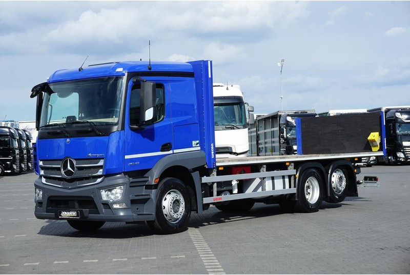 Mercedes-Benz ACTROS / 2543 / ACC / E 6 / PEŁNY ADR / PLATFORMA / ZAWIESIE POD - Camión caja abierta: foto 2 Mercedes-Benz ACTROS / 2543 / ACC / E 6 / PEŁNY ADR / PLATFORMA / ZAWIESIE POD - Camión caja abierta: foto 2