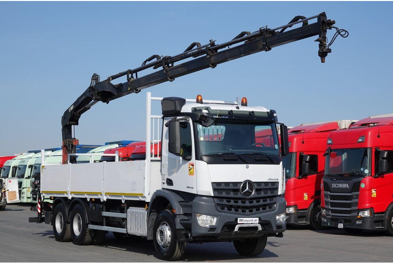 Mercedes-Benz AROCS 2643 / 6x4 / SKRZYNIOWY- 6,8 m / + HDS HIAB 144 wysów: 13 - Camión caja abierta, Camión grúa: foto 1 Mercedes-Benz AROCS 2643 / 6x4 / SKRZYNIOWY- 6,8 m / + HDS HIAB 144 wysów: 13 - Camión caja abierta, Camión grúa: foto 1
