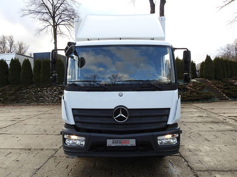 Mercedes-Benz ATEGO 12.24 KONTENER WINDA 18 PALET TEMPOMAT KLIMATYZACJA AUTOMA - Camión caja cerrada: foto 5 Mercedes-Benz ATEGO 12.24 KONTENER WINDA 18 PALET TEMPOMAT KLIMATYZACJA AUTOMA - Camión caja cerrada: foto 5