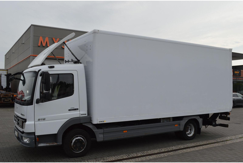 Mercedes-Benz ATEGO 816 CONTAINER+LIFT EURO 5 - Camión caja cerrada: foto 2 Mercedes-Benz ATEGO 816 CONTAINER+LIFT EURO 5 - Camión caja cerrada: foto 2