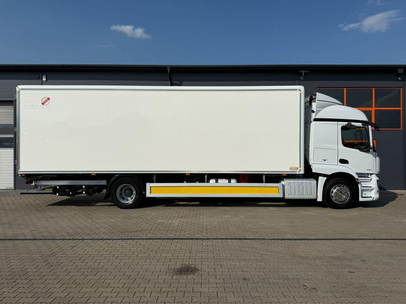Mercedes-Benz Actros 1824 chłodnia multitemperatura // E6 // 22 Epal // winda - Camión frigorífico: foto 5 Mercedes-Benz Actros 1824 chłodnia multitemperatura // E6 // 22 Epal // winda - Camión frigorífico: foto 5