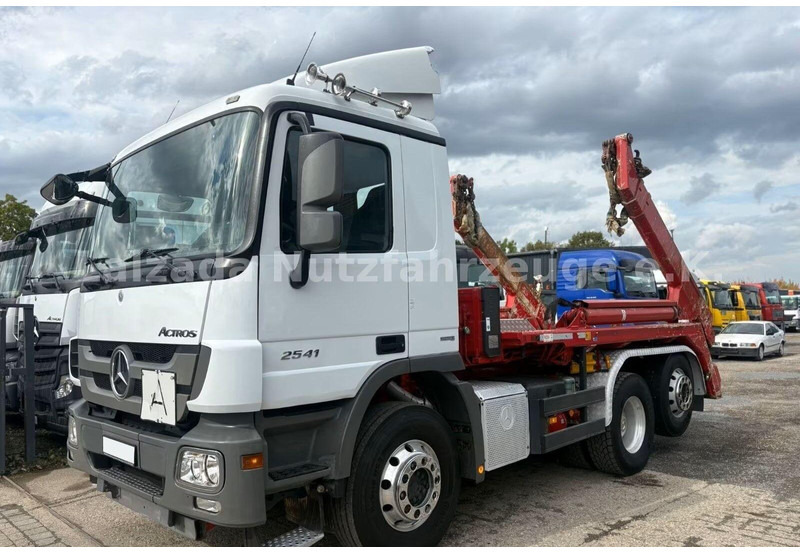 Mercedes-Benz Actros 2541 - Meiller AK 16 T Absetzkipper - Camión portacontenedor de cadenas: foto 1 Mercedes-Benz Actros 2541 - Meiller AK 16 T Absetzkipper - Camión portacontenedor de cadenas: foto 1