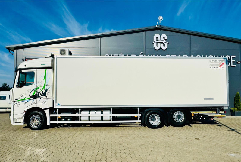 Mercedes-Benz Actros 2542 - Camión frigorífico: foto 2 Mercedes-Benz Actros 2542 - Camión frigorífico: foto 2