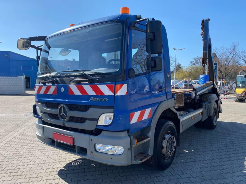 Mercedes-Benz Atego 1624 -Meiller Absetzkipper - Camión portacontenedor de cadenas: foto 1 Mercedes-Benz Atego 1624 -Meiller Absetzkipper - Camión portacontenedor de cadenas: foto 1