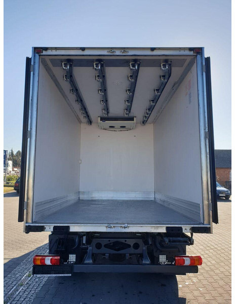Mercedes-Benz Atego 816 EURO 6 HOOK REFRIGERATOR ROHRBAHNEN - Camión frigorífico: foto 1 Mercedes-Benz Atego 816 EURO 6 HOOK REFRIGERATOR ROHRBAHNEN - Camión frigorífico: foto 1