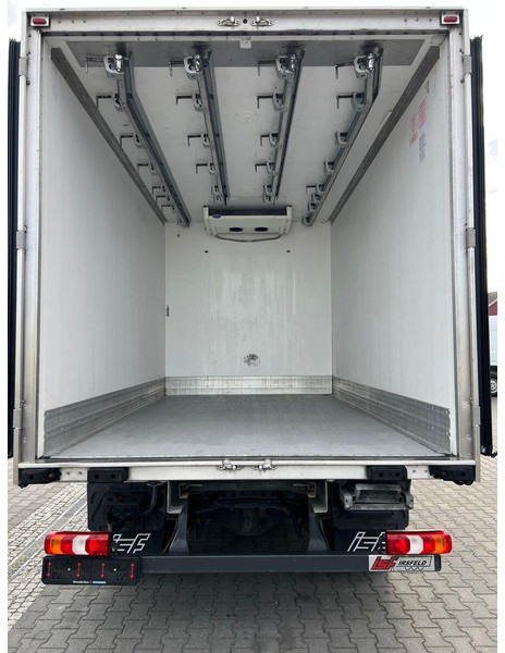 Mercedes-Benz Atego 816 REFRIGERATOR HOOK MEAT ROHRBAHNEN - Camión frigorífico: foto 1 Mercedes-Benz Atego 816 REFRIGERATOR HOOK MEAT ROHRBAHNEN - Camión frigorífico: foto 1