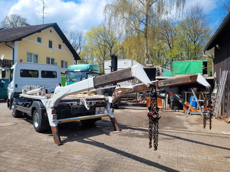 Mercedes-Benz Atego 818 Skip loader - Camión portacontenedor de cadenas: foto 5 Mercedes-Benz Atego 818 Skip loader - Camión portacontenedor de cadenas: foto 5