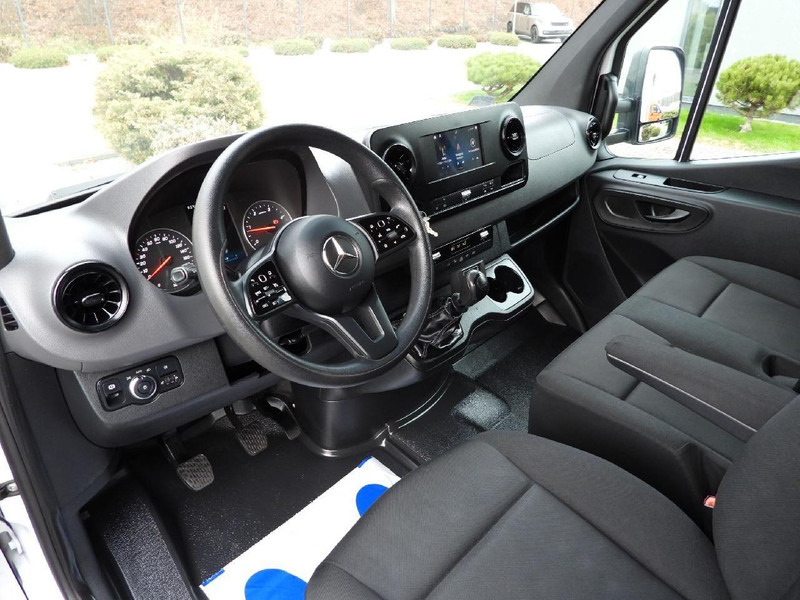 Mercedes-Benz SPRINTER 314 CHŁODNIA KONTENER -1*C TEMPOMAT NAWIGACJA KLIMATYZA - Furgoneta frigorifica: foto 2 Mercedes-Benz SPRINTER 314 CHŁODNIA KONTENER -1*C TEMPOMAT NAWIGACJA KLIMATYZA - Furgoneta frigorifica: foto 2