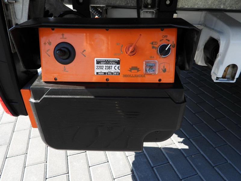 Arrendamiento de Mercedes-Benz SPRINTER 315 Mercedes-Benz SPRINTER 315: foto 16 Arrendamiento de Mercedes-Benz SPRINTER 315 Mercedes-Benz SPRINTER 315: foto 16