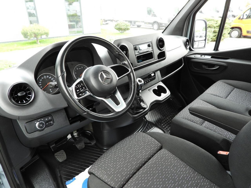 Mercedes-Benz SPRINTER 315 SKRZYNIA 8 PALET TEMPOMAT KLIMATYZACJA 150KM [ 199 - Furgoneta caja abierta: foto 2 Mercedes-Benz SPRINTER 315 SKRZYNIA 8 PALET TEMPOMAT KLIMATYZACJA 150KM [ 199 - Furgoneta caja abierta: foto 2
