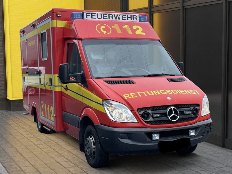 Mercedes-Benz Sprinter 516 CDI Ambulance car - Ambulancia: foto 2 Mercedes-Benz Sprinter 516 CDI Ambulance car - Ambulancia: foto 2