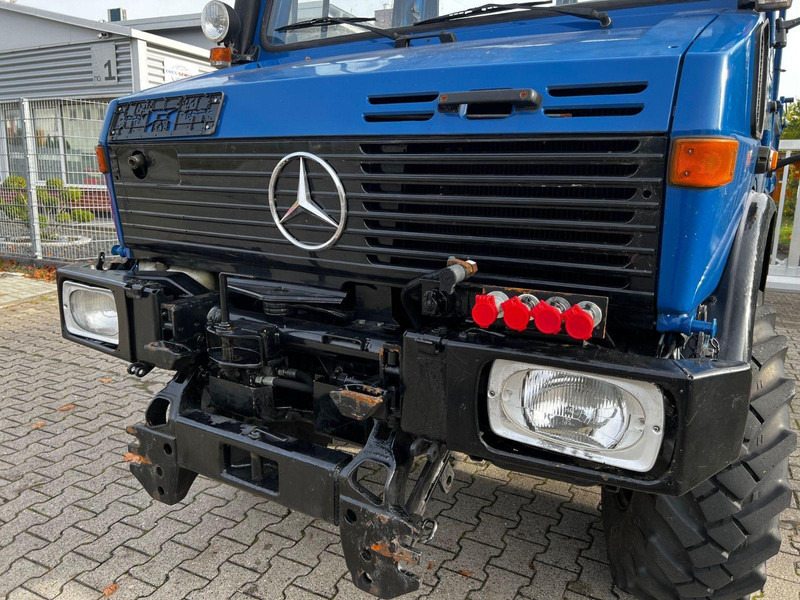 Mercedes-Benz Unimog 427 Platós hókotrócs - Motoazada: foto 4 Mercedes-Benz Unimog 427 Platós hókotrócs - Motoazada: foto 4