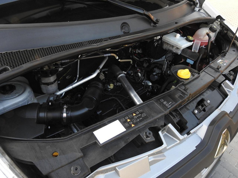 Minibús, Furgoneta de pasajeros Renault MASTER FURGON BRYGADÓWKA 7 MIEJSC TEMPOMAT KLIMATYZACJA 130KM: foto 19