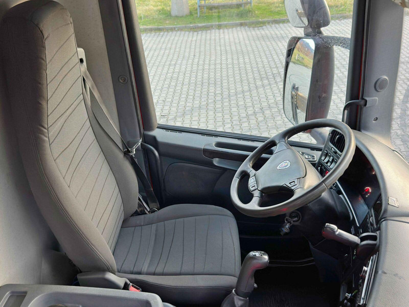 Camión volquete, Camión grúa Scania P 400: foto 12