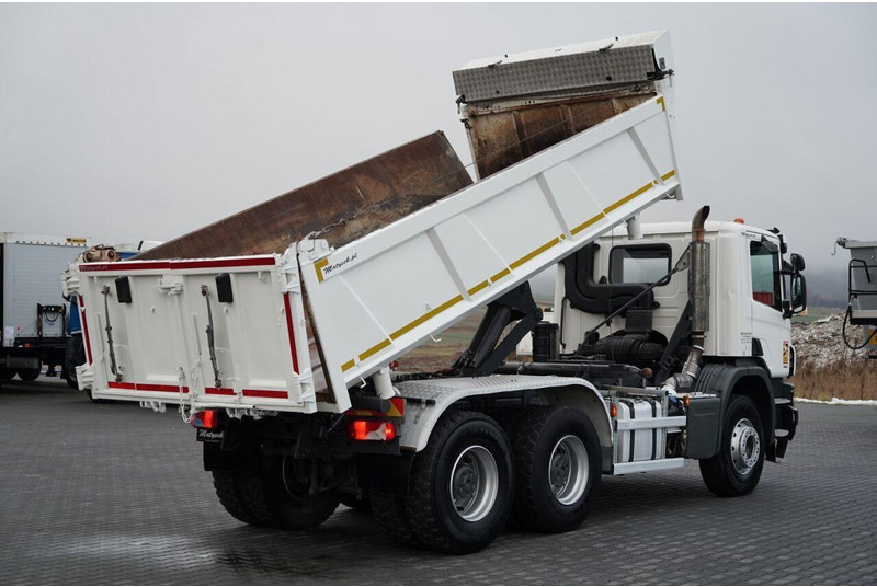 Scania P 410 / 6x4 / WYWROTKA DWU-STRONNA / HYDROBURTA / BOARDMATIC / - Camión volquete: foto 5 Scania P 410 / 6x4 / WYWROTKA DWU-STRONNA / HYDROBURTA / BOARDMATIC / - Camión volquete: foto 5