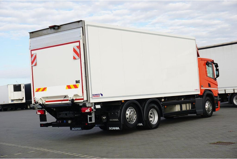 Scania P 410 / E 6 / CHŁODNIA + WINDA / 18 PALET / RETARDER / OŚ SKRĘTN - Camión frigorífico: foto 5 Scania P 410 / E 6 / CHŁODNIA + WINDA / 18 PALET / RETARDER / OŚ SKRĘTN - Camión frigorífico: foto 5