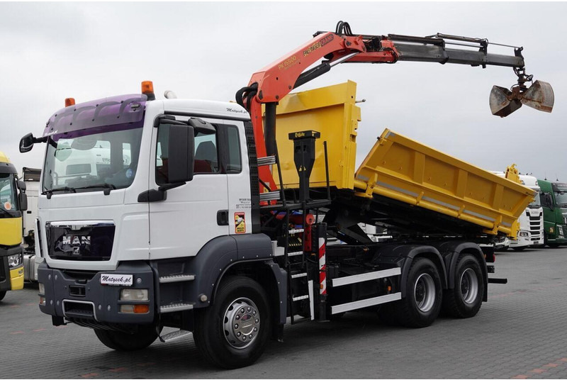 Scania TGS 33.360 / 6x4 / WYWROTKA + HDS PALFINGER PK 15 500 wysów 10m - Camión volquete, Camión grúa: foto 1 Scania TGS 33.360 / 6x4 / WYWROTKA + HDS PALFINGER PK 15 500 wysów 10m - Camión volquete, Camión grúa: foto 1