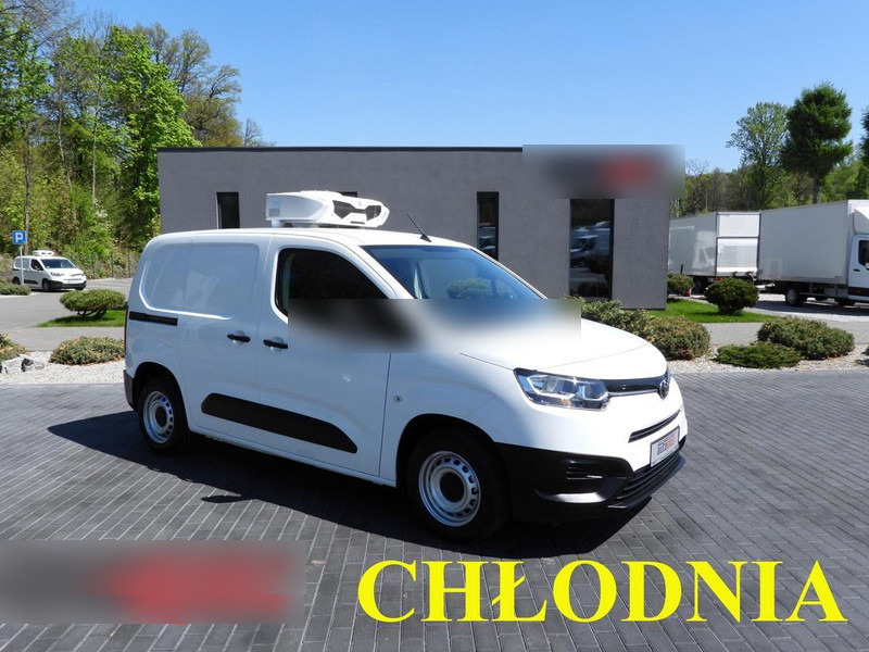 Toyota PROACE CITY FURGON CHŁODNIA -15*C ZASILANIE 230V TEMPOMAT KLIM - Furgoneta frigorifica: foto 1 Toyota PROACE CITY FURGON CHŁODNIA -15*C ZASILANIE 230V TEMPOMAT KLIM - Furgoneta frigorifica: foto 1