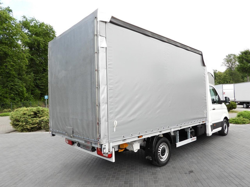 Volkswagen CRAFTER - Camión caja cerrada: foto 3 Volkswagen CRAFTER - Camión caja cerrada: foto 3