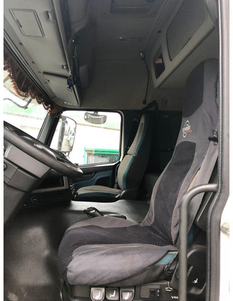 Arrendamiento de Volvo FM 460 Volvo FM 460: foto 11