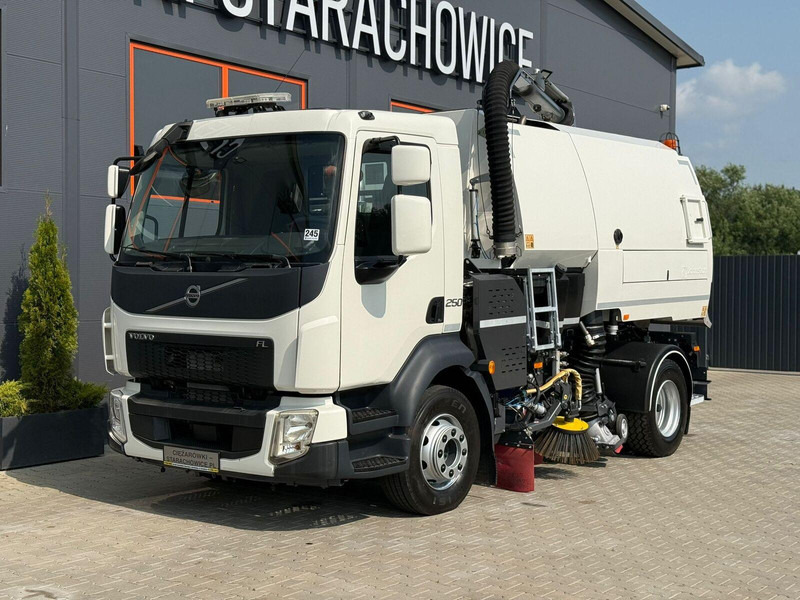 Volvo VOLVO FL 15.250 Euro 6 JOHNSTON VT652 - Barredora vial: foto 1 Volvo VOLVO FL 15.250 Euro 6 JOHNSTON VT652 - Barredora vial: foto 1