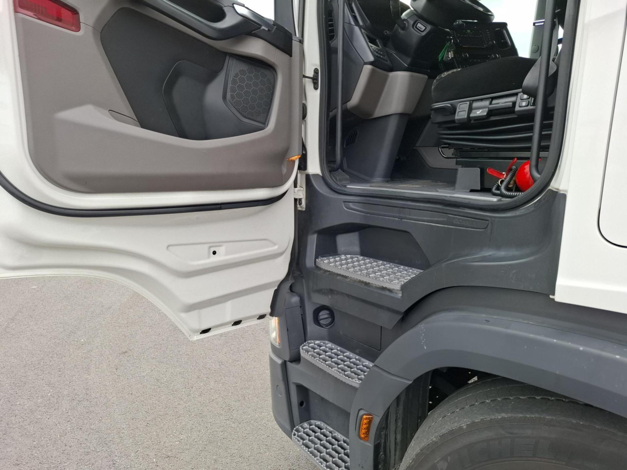 SCANIA SCANIA R500 CR20H - Cabeza tractora: foto 2 SCANIA SCANIA R500 CR20H - Cabeza tractora: foto 2