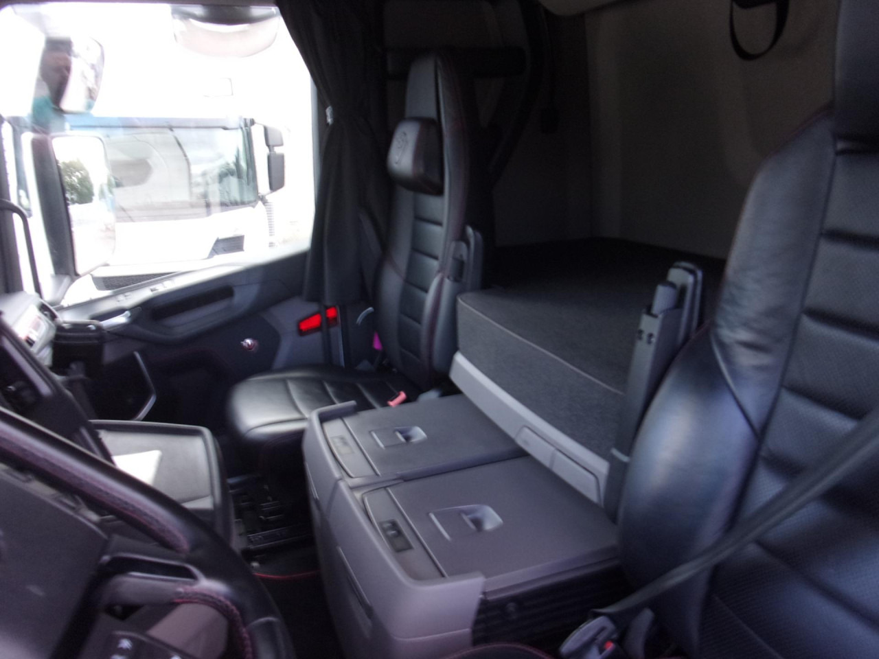 SCANIA S 770 A4x2NB - Cabeza tractora: foto 3 SCANIA S 770 A4x2NB - Cabeza tractora: foto 3