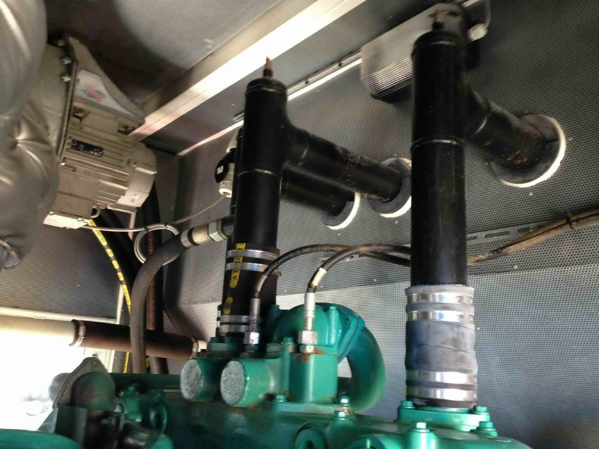 Generador industriale Cummins Generator 1250 KVA QSK45-G4 Engine Super silent Silent: foto 14