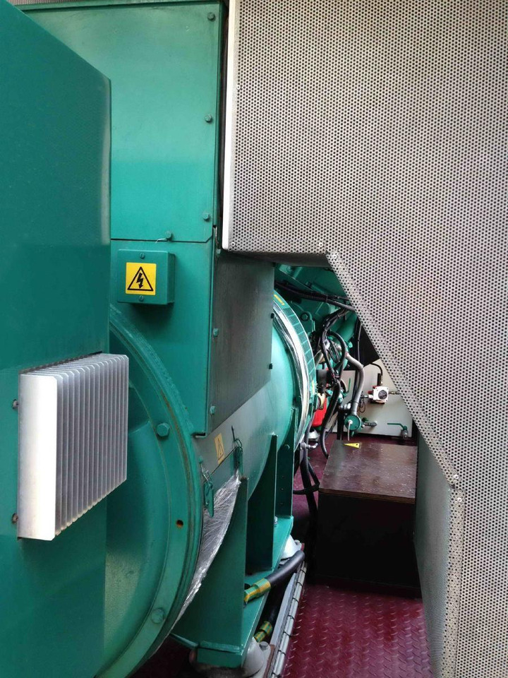 Generador industriale Cummins Generator 1250 KVA QSK45-G4 Engine Super silent Silent: foto 9