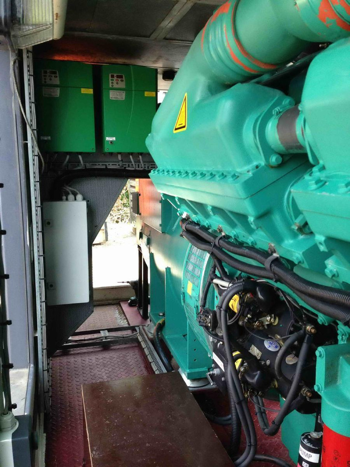 Generador industriale Cummins Generator 1250 KVA QSK45-G4 Engine Super silent Silent: foto 13