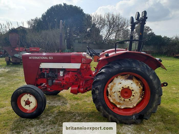 INTERNATIONAL 523 Farm Tractor | 2.9 diesel | 3 cylinder | - Tractor: foto 3 INTERNATIONAL 523 Farm Tractor | 2.9 diesel | 3 cylinder | - Tractor: foto 3