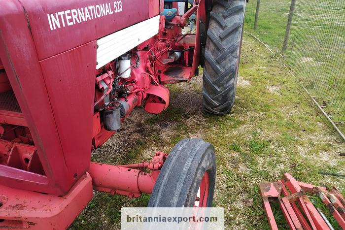 INTERNATIONAL 523 Farm Tractor | 2.9 diesel | 3 cylinder | - Tractor: foto 5 INTERNATIONAL 523 Farm Tractor | 2.9 diesel | 3 cylinder | - Tractor: foto 5