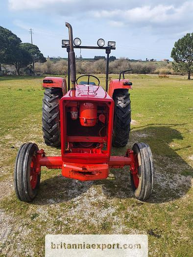 INTERNATIONAL 523 Farm Tractor | 2.9 diesel | 3 cylinder | - Tractor: foto 2 INTERNATIONAL 523 Farm Tractor | 2.9 diesel | 3 cylinder | - Tractor: foto 2
