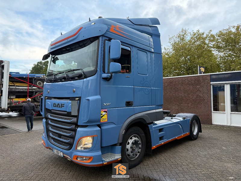 DAF FT XF 480 SC AUTOMATIC - 4X AVAILABLE! - MX BRAKE - EURO 6 - TOP! - Cabeza tractora: foto 1 DAF FT XF 480 SC AUTOMATIC - 4X AVAILABLE! - MX BRAKE - EURO 6 - TOP! - Cabeza tractora: foto 1