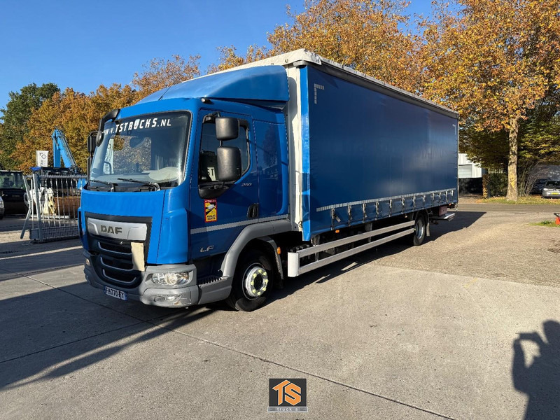DAF LF 12T 260 AUTOMATIC - LADEBORDWAND - TOP TRUCK - Camión lona: foto 1 DAF LF 12T 260 AUTOMATIC - LADEBORDWAND - TOP TRUCK - Camión lona: foto 1
