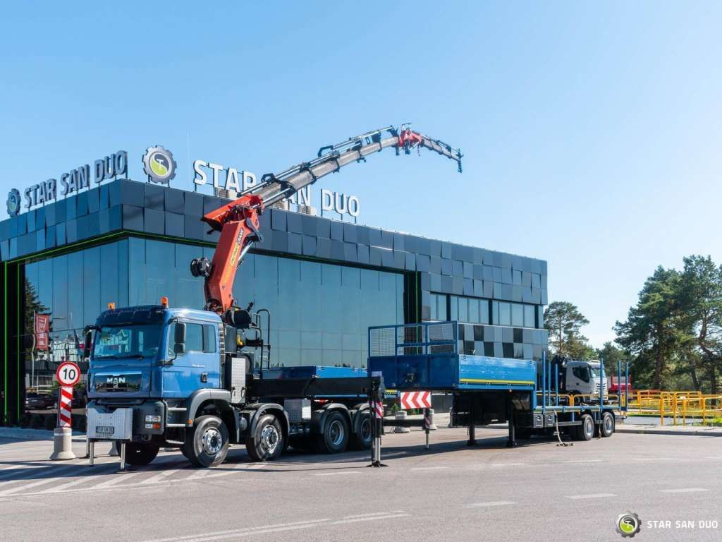 MAN TGA 35.440 8X6H PALFINGER 60002 Semi-trailer - Cabeza tractora: foto 3 MAN TGA 35.440 8X6H PALFINGER 60002 Semi-trailer - Cabeza tractora: foto 3