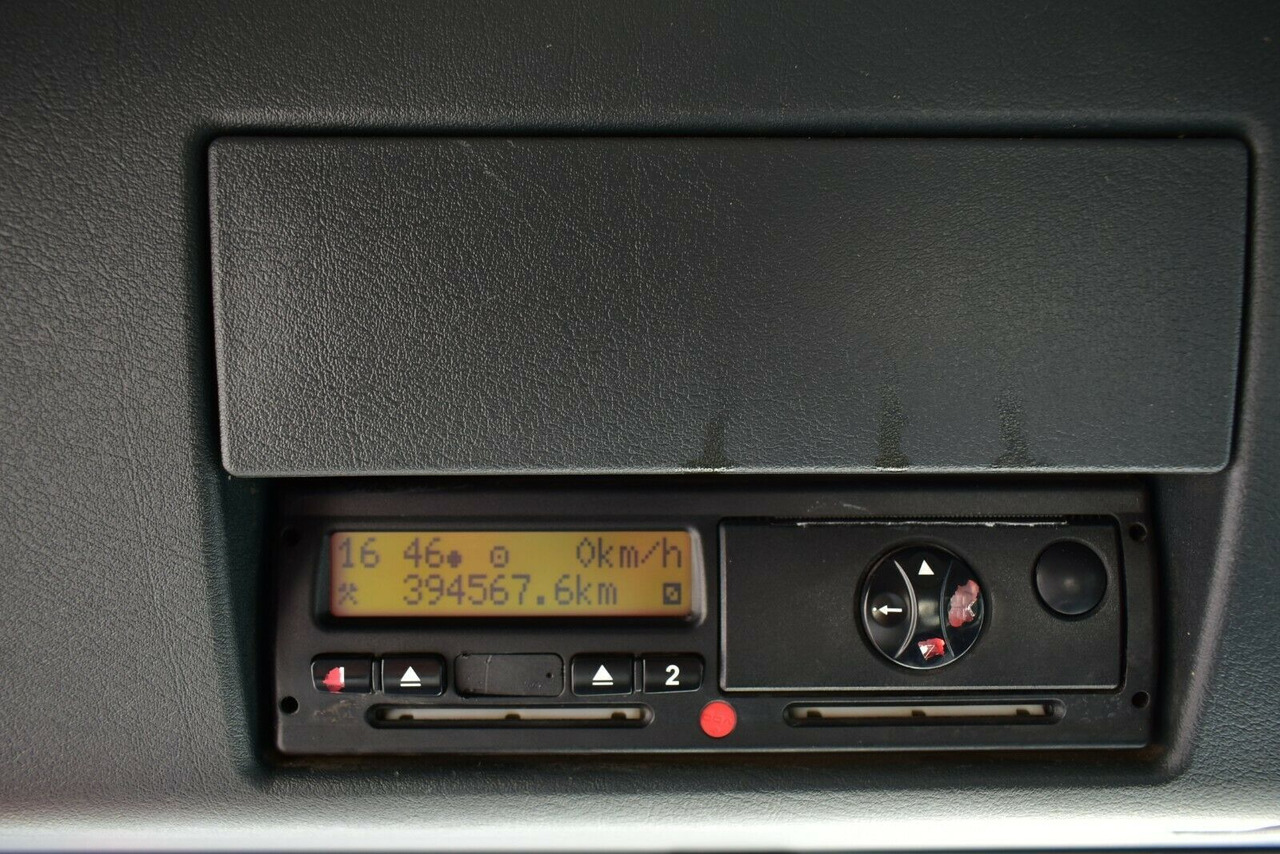 Camión grúa, Camión caja abierta MAN TGS 35.400 8x4 Palfinger PK 34002 Winch KRAN MAN TGS 35.400 8x4 Palfinger PK 34002 Winch KRAN: foto 20 Camión grúa, Camión caja abierta MAN TGS 35.400 8x4 Palfinger PK 34002 Winch KRAN MAN TGS 35.400 8x4 Palfinger PK 34002 Winch KRAN: foto 20