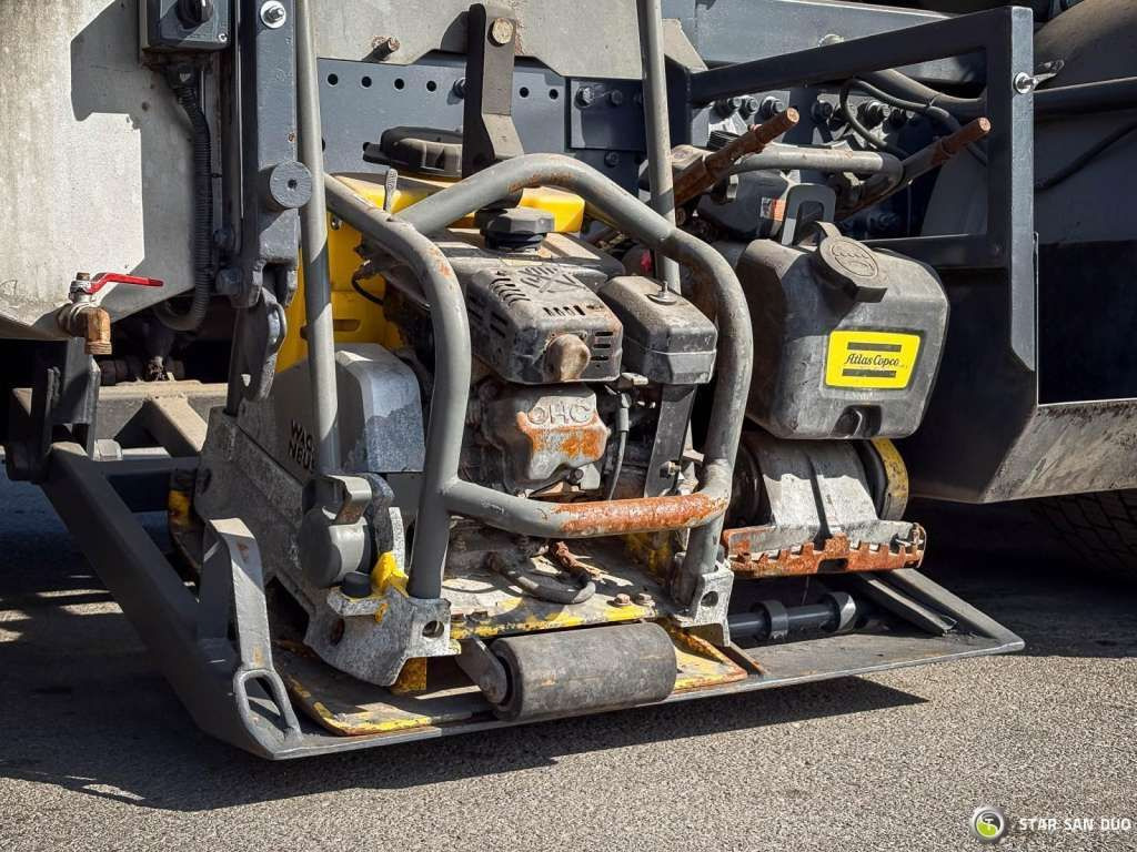 Camión volquete Mercedes-Benz AXOR 1824 4x2 HMF 975 HDS Crane Rotator Kipper Mercedes-Benz AXOR 1824 4x2 HMF 975 HDS Crane Rotator Kipper: foto 24 Camión volquete Mercedes-Benz AXOR 1824 4x2 HMF 975 HDS Crane Rotator Kipper Mercedes-Benz AXOR 1824 4x2 HMF 975 HDS Crane Rotator Kipper: foto 24