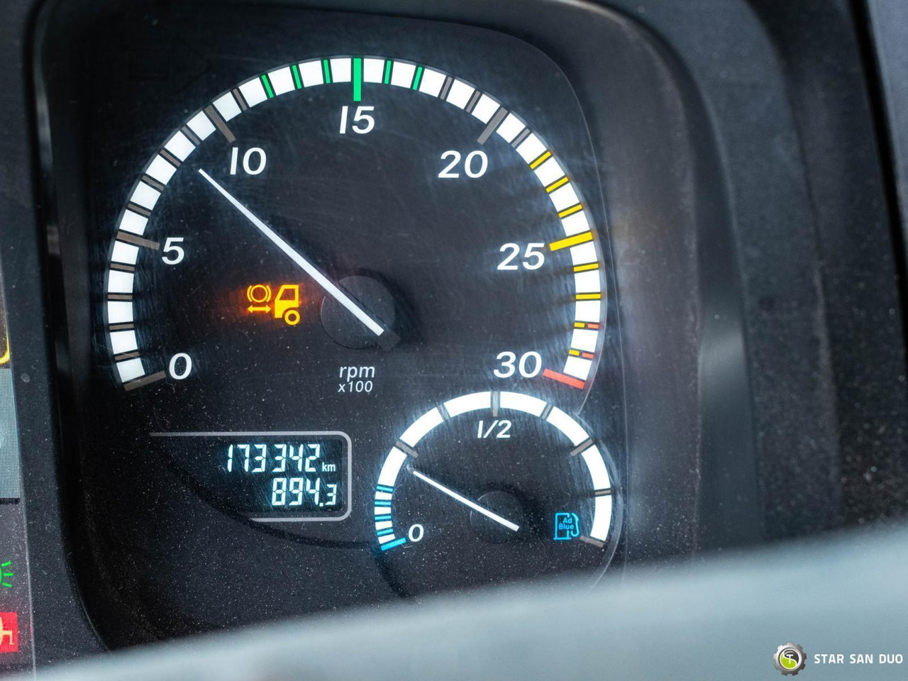 - Camión grúa: foto 3 - Camión grúa: foto 3