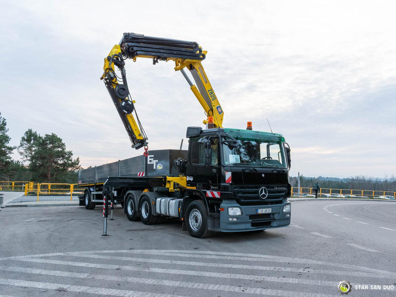 - Camión grúa: foto 2 - Camión grúa: foto 2