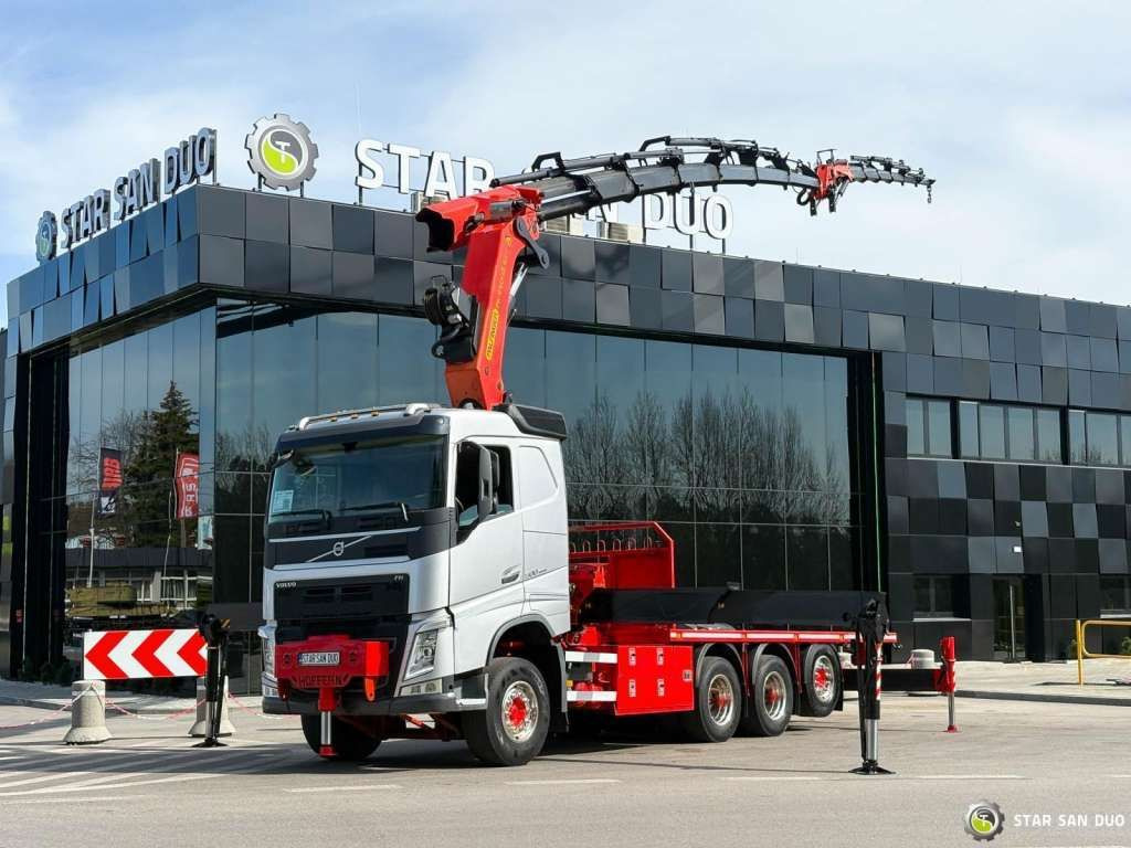 Volvo FH 500 8x4*4 PK65002 Fly JIB Crane 7456 h Winch - Camión grúa: foto 2 Volvo FH 500 8x4*4 PK65002 Fly JIB Crane 7456 h Winch - Camión grúa: foto 2
