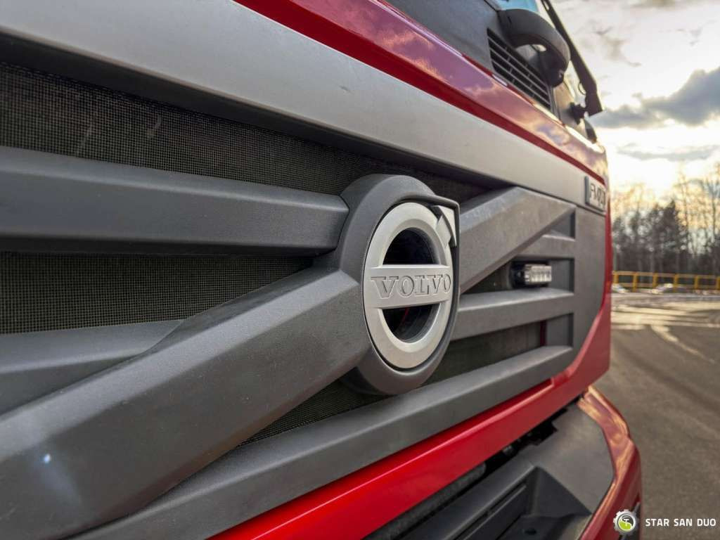 Camión grúa Volvo  FMX 500 8x2 Effer 585 Fly Jib Winch Crane Kran: foto 27