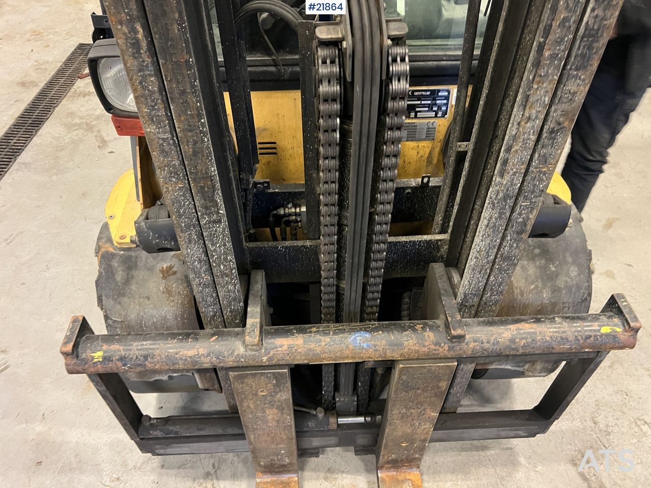 CAT DP30N truck - Carretilla elevadora diésel: foto 4 CAT DP30N truck - Carretilla elevadora diésel: foto 4