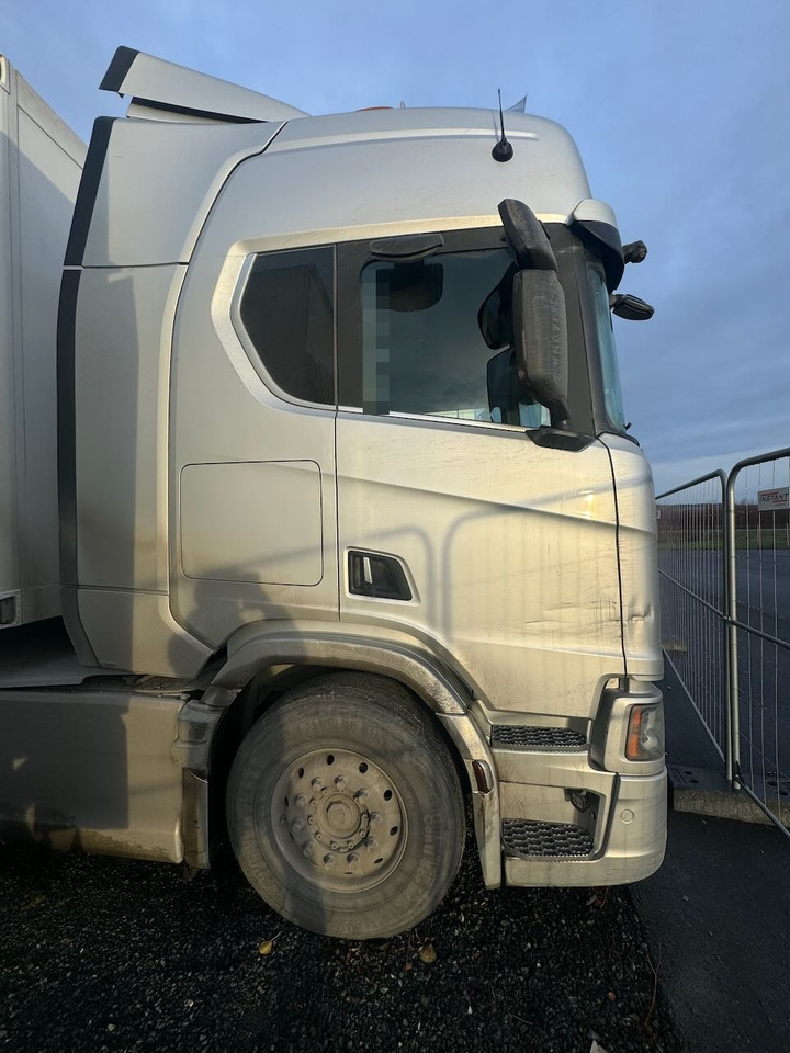 Scania R590 6x2 Trekkvogn m/ Walking floor hydraulikk - Cabeza tractora: foto 5 Scania R590 6x2 Trekkvogn m/ Walking floor hydraulikk - Cabeza tractora: foto 5